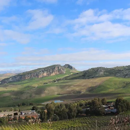 ファームステイ Ponte Calatrasi Roccamena