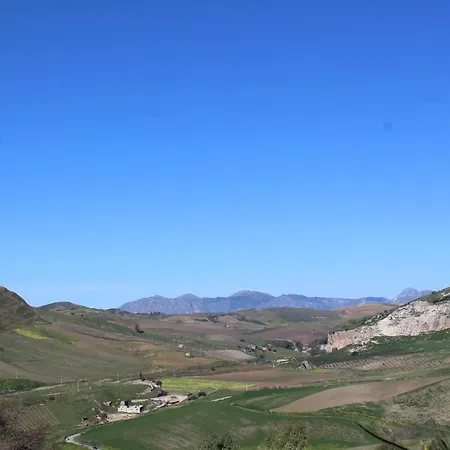 Ponte Calatrasi ファームステイ